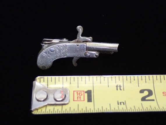 Vintage pistol tie clip, flintlock tie clip. - image 2