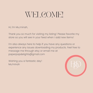 以下が含まれることがあります： 装飾的なフォントで「WELCOME！」という言葉が入った、薄いベージュ色のグラフィック。テキストには、ウェルカムメッセージ、ストア情報、連絡先の詳細が含まれています。右下隅には「BD」の文字が入った円形のロゴがあります。