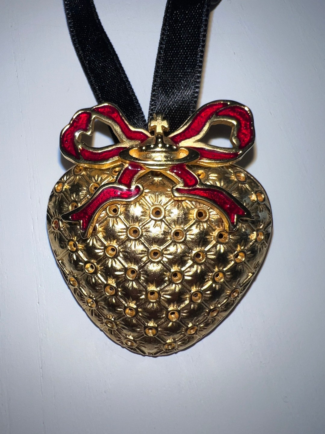 VIVIENNE WESTWOOD Boudoir Heart Brooch, Quilted & Pierced