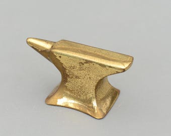 Vintage Brass Gretna Green Anvil Paperweight Ornament Souvenir