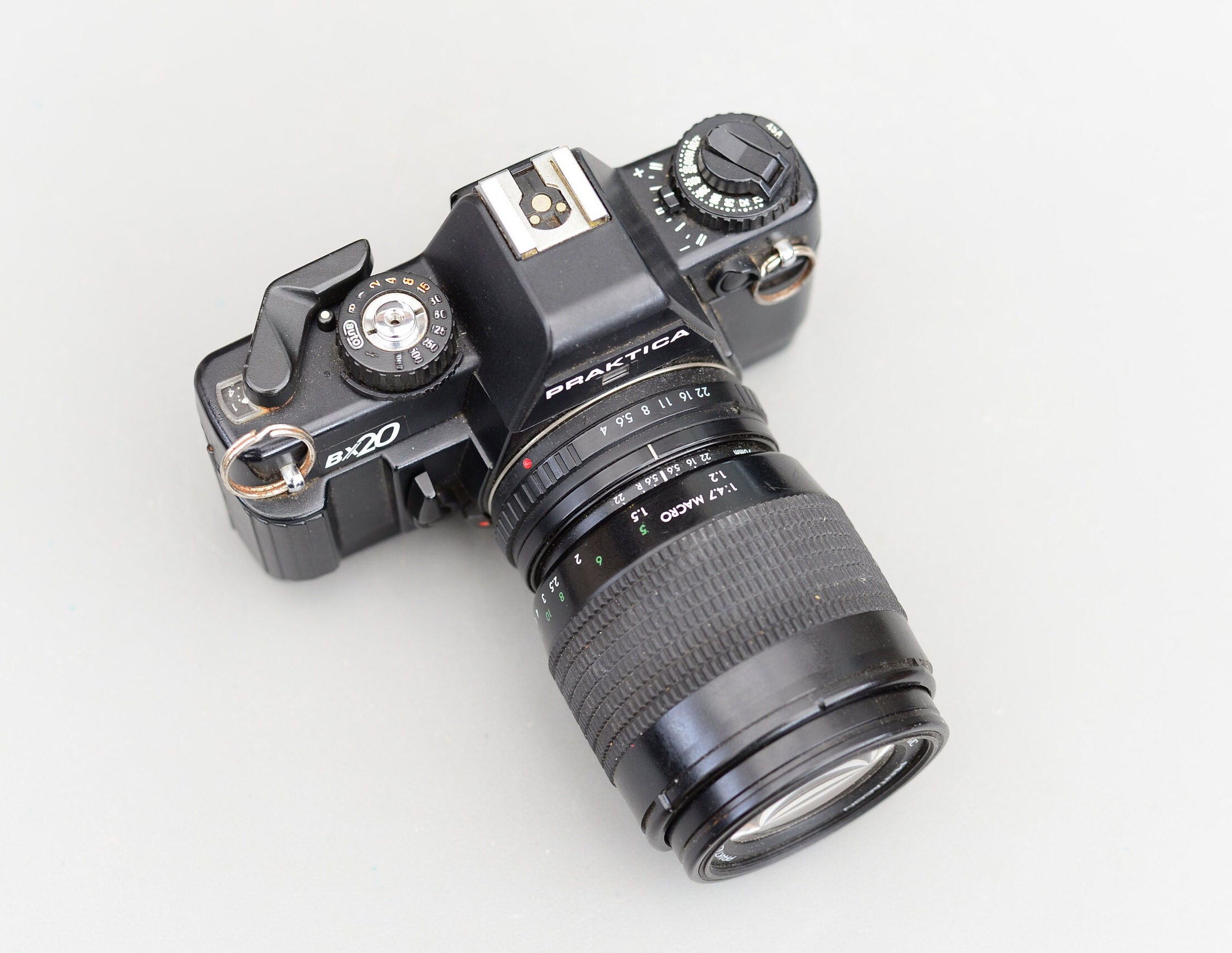 PRAKTICA BX20S/ F3.5 35-70+4.575-300レンズ付 Review: The Praktica BX20 – davidde.com
