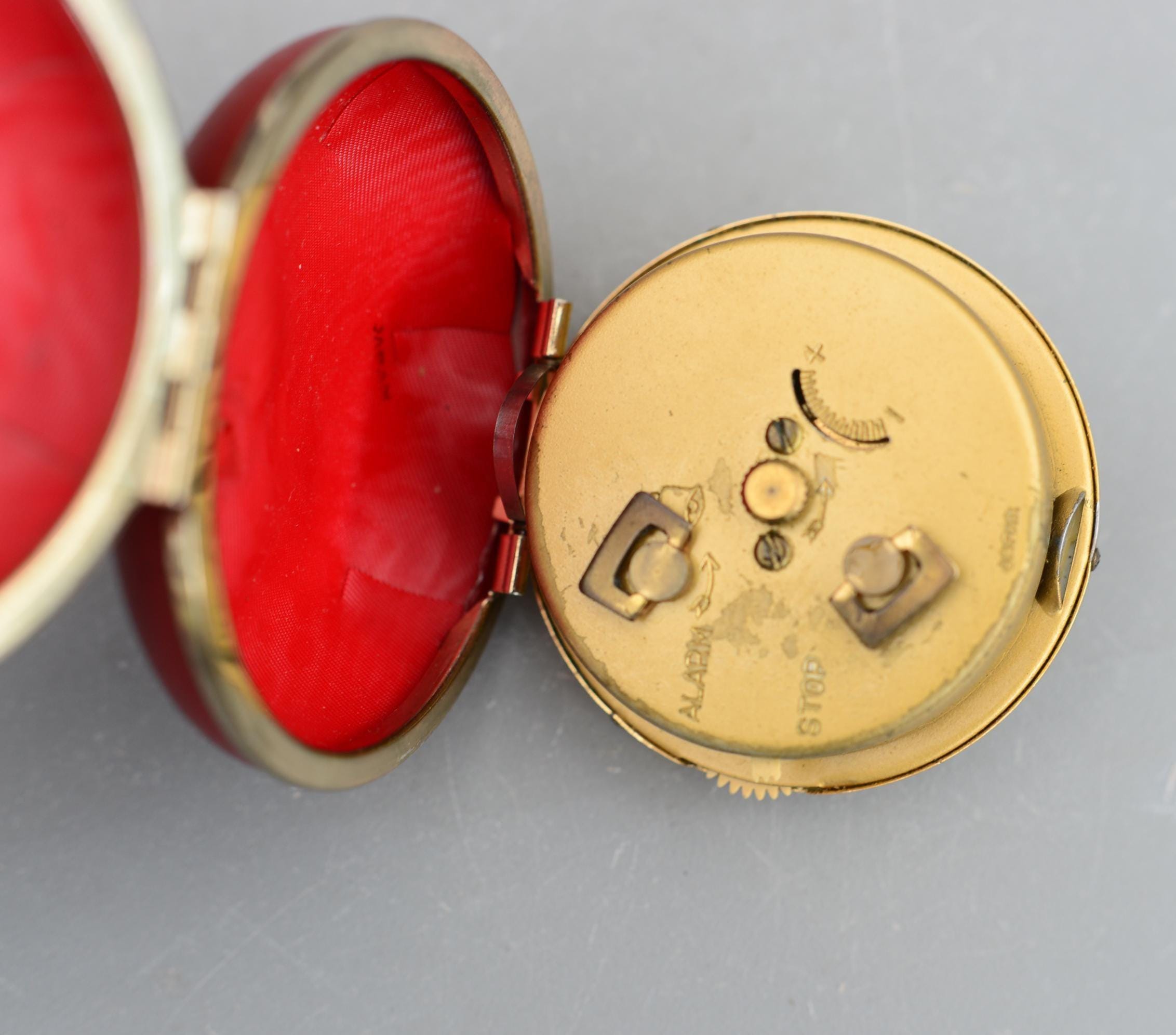 Vintage CORAL Japan Medway Regatta Travel Alarm Mechanical Clock