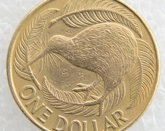 1990 Elizabeth II New Zealand One 1 Dollar coin Kiwi Coin