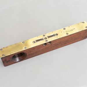 Vintage sällsynt Bästprovad nivårör Garanterat England Vattenpass 10 tum mahognymässing