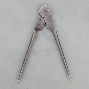 Vintage Rare Wynn 8'' Iron Dividers Compass Calipers