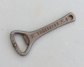 Vintage Schweppes Rd702661 Cast Iron Collectable Bottle Opener