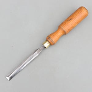 Vintage Thomas Turton 12,5mm Bevel Edge Flat Carving Chisel