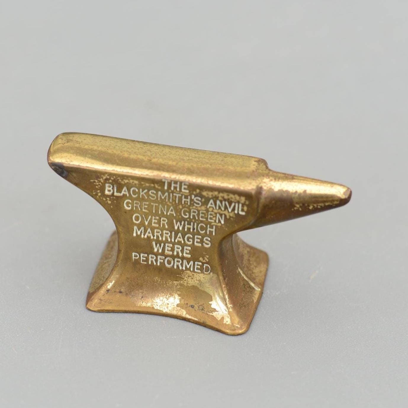 Vintage Brass Gretna Green Anvil Paperweight Ornament Souvenir