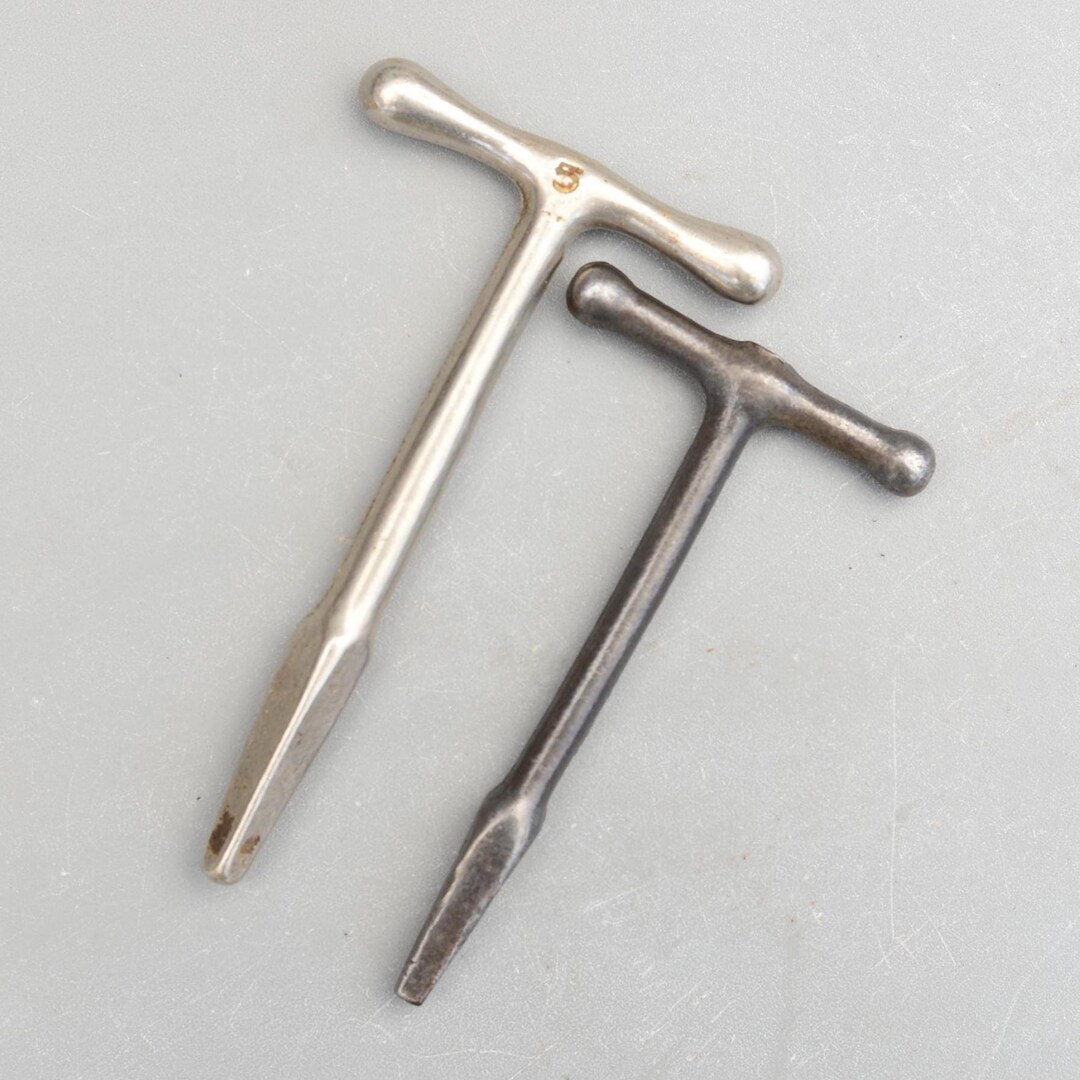 2 Vintage Railway Carriage Keys No 5 - Etsy