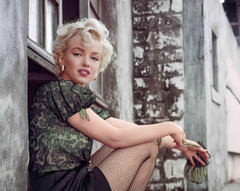 Marilyn Monroe glamour photo c. 1956 - color, multiple sizes -  actress, leading lady, old Hollywood, print/poster [C121]