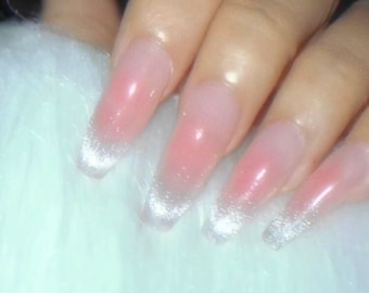 Cat Eye Nails | Press On Nails | Blushing Nails | Sparkle Nails | Flashlight Effect | Ombre Nails | Jelly Nails