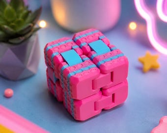 Cubo infinito stampato in 3D, giocattolo antistress/da scrivania per alleviare lo stress e migliorare la concentrazione.