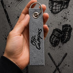 Off Campus Hockey Keychain – Felt Key Fob, Minimalist Hockey Accessory, Gift for Hockey Lovers