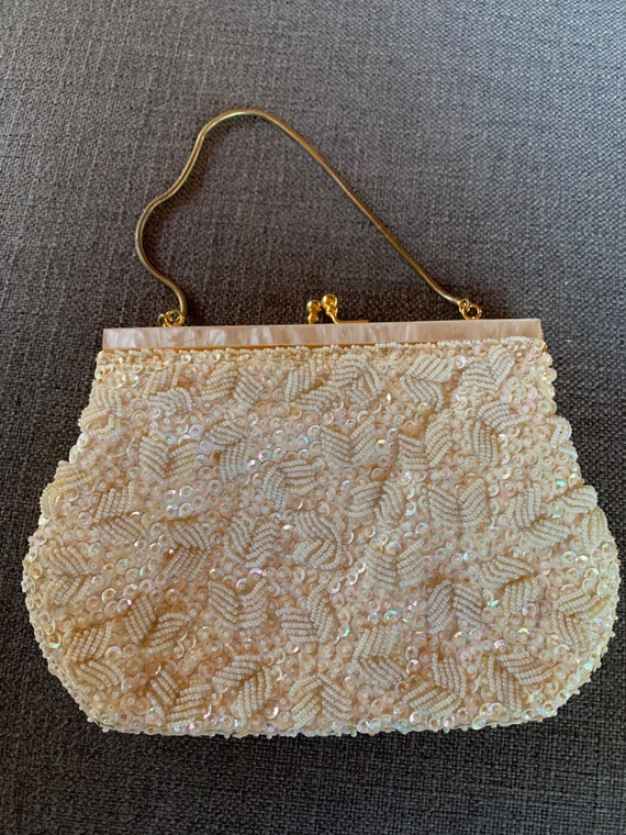 Classic Beaded Purse. Elegant gold frame and clasp