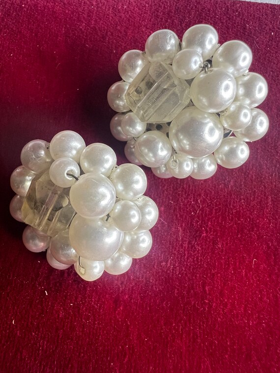 Pearl cluster clip on earrings - image 2