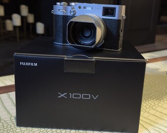 Fujifilm X100V Silver