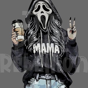 Pode incluir: Ilustração de uma figura com uma máscara de Scream vestindo um moletom preto com "MAMA" em letras brancas gotejantes, jeans azuis e segurando uma xícara de café. A figura está fazendo um sinal de paz com os dedos. O fundo é cinza.