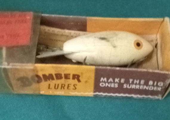 Fishing Lures Vintage Bomber One Lure in Box Vintage Fishing Lures Lot of 5  Used -  Sweden