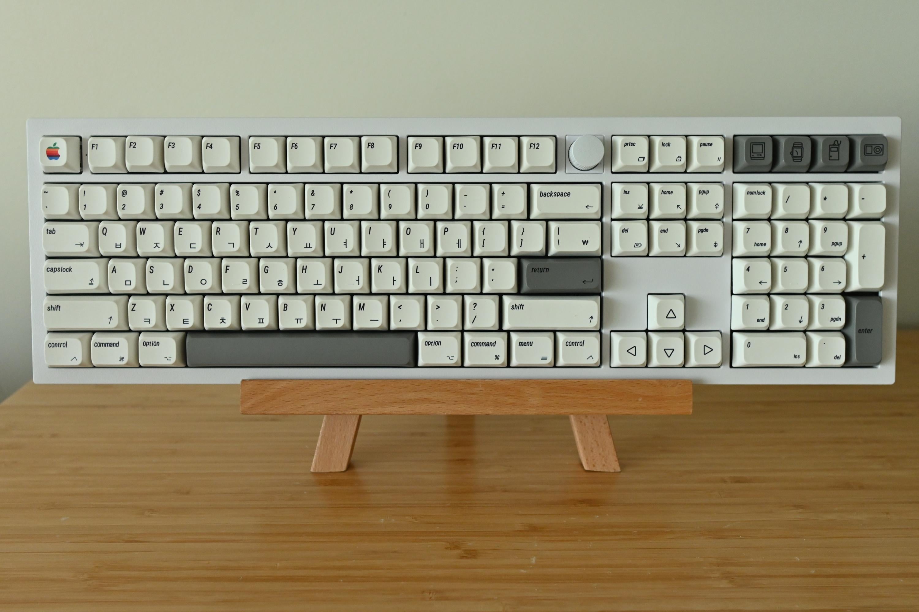 レトロ Apple Mac テーマ キーキャップ セット: XDA プロファイル、PBT