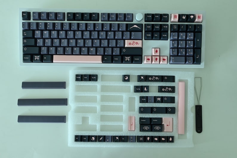 Night Sakura Japanese Theme Keycap Set - Thumbnail 4