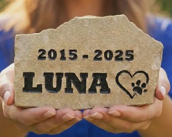 Custom Pet Memorial Stone - Engraved Pet Loss Gift, Personalized Garden Memorial Marker for Dogs and Cats