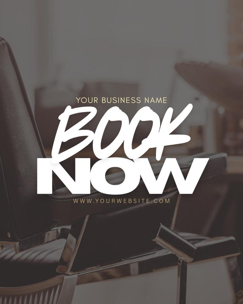 Op de afbeelding: Een zwarte kappersstoel met zilveren details, met de witte tekst "BOOK NOW", bedrijfsnaam en websiteadres. De achtergrond is wazig.