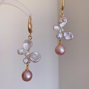 Butterfly Pearl Earrings /Pearl Earrings/Dainty Earrings/ Pearl Earrings/Pearl dangle Earrings /Statement Earrings /Baroque Pearl Earrings