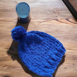 Soft Women&#39;s Hand Knit Textured Slouchy Beanie with Pompom in Neutral Colours