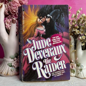 The Raider by Jude Deveraux -- 1980s Historical Romance --First Print --Montgomery/Taggert Series Book #9