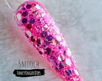 Smooch- Glitter Acrylic Dip Powder