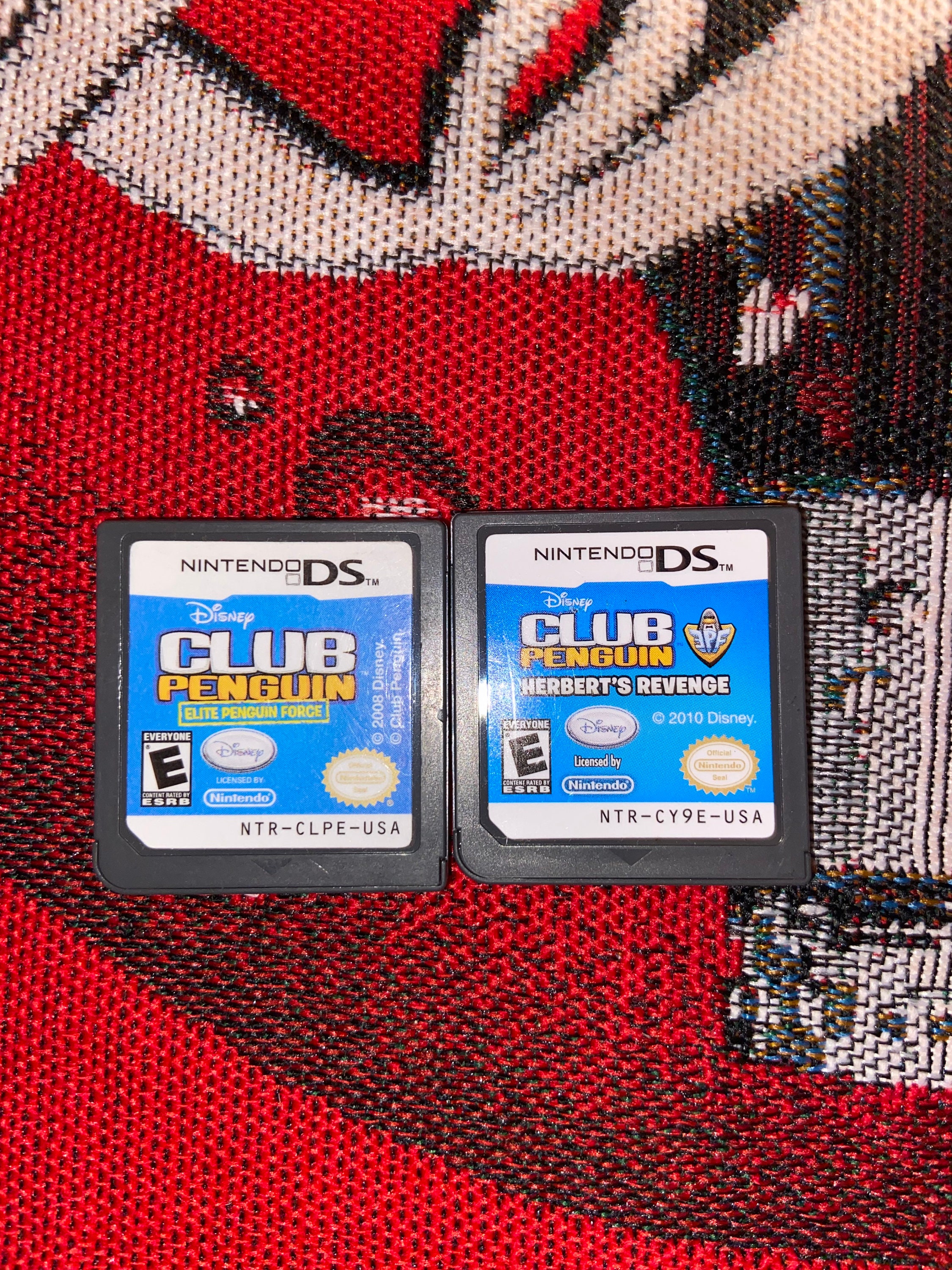 Manual Only) Club Penguin: Elite Penguin Force Nintendo DS Authentic