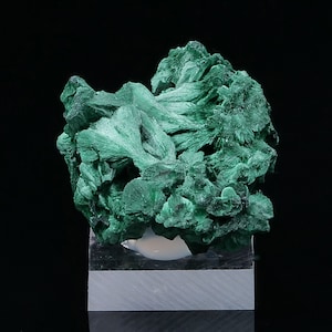 Malachite from Katanga DR Congo 30 grams Collectible minerals