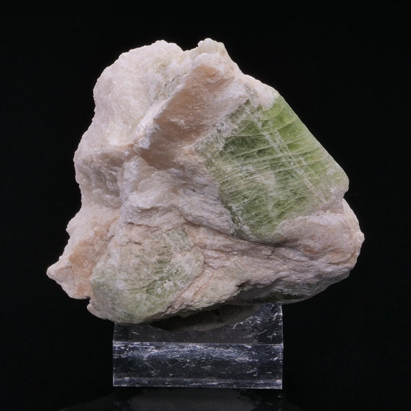 Tremolite Afghanistan 140 grams Collectible minerals