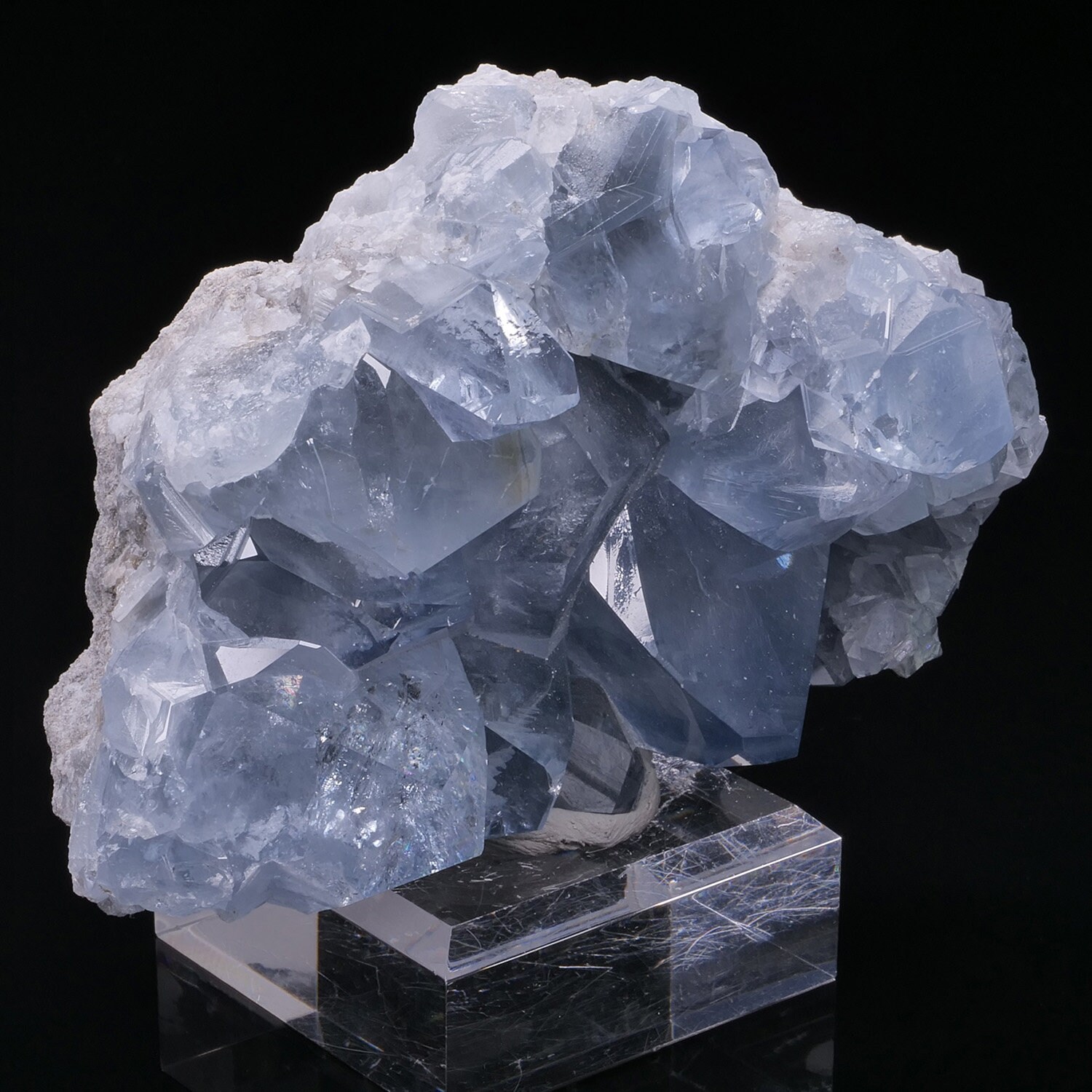 セレスティン サコアニー マダガスカル 750 グラム 収集用ミネラル