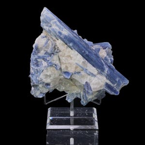 Kyanite on Quartz from Sao José da Safira, Brazil, 310 grams, Collector's Minerals