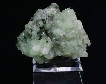 Prehnite et Actinolite de Boulemane Maroc  220 grammes  Minéraux de collection