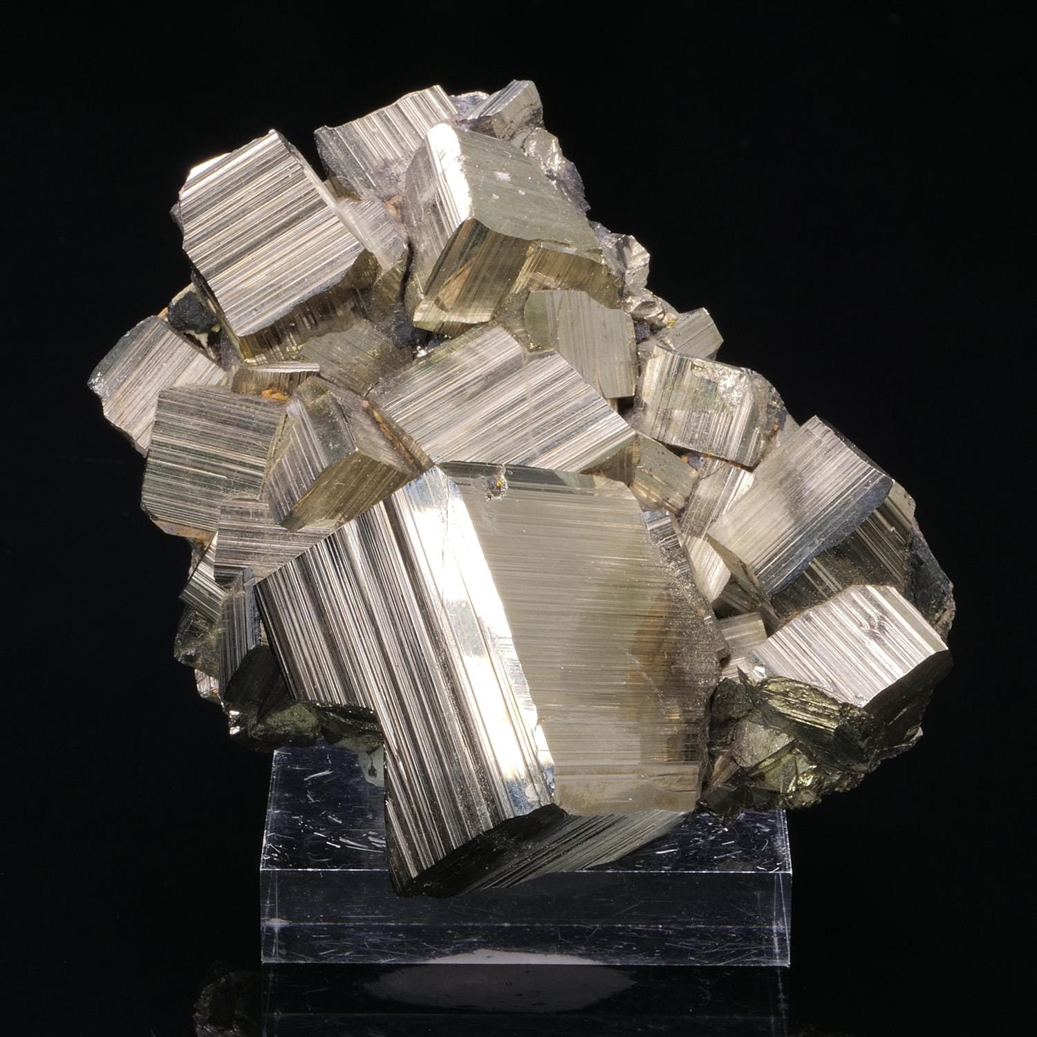 【ニードルクォーツ】水晶、黄鉄鉱 ペルー産 60×45×57mm ペルーのワンサラ鉱山産の黄鉄鉱 440グラム 収集価値のある鉱物 - Etsy