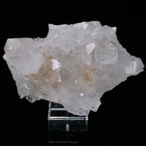 Quartz from Minas Gerais Brazil 700 grams Collectible minerals