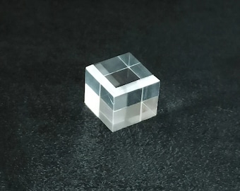 Acrylic base 20 x 20 x 20 mm for collection