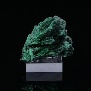 Malachite from Katanga DR Congo 30 grams Collectible minerals