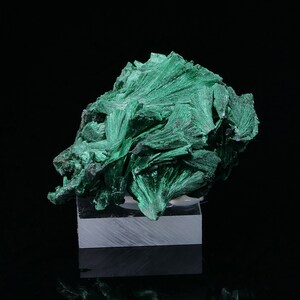 Malachite from Katanga DR Congo 30 grams Collectible minerals