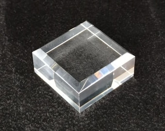 Acrylic base 40 x 40 x 20 mm for collection
