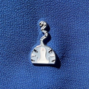 Cute Gray Tabby Cat Butt Enamel Pin-One Deluxe Clutch Attachment, 1 inch, Gift Idea