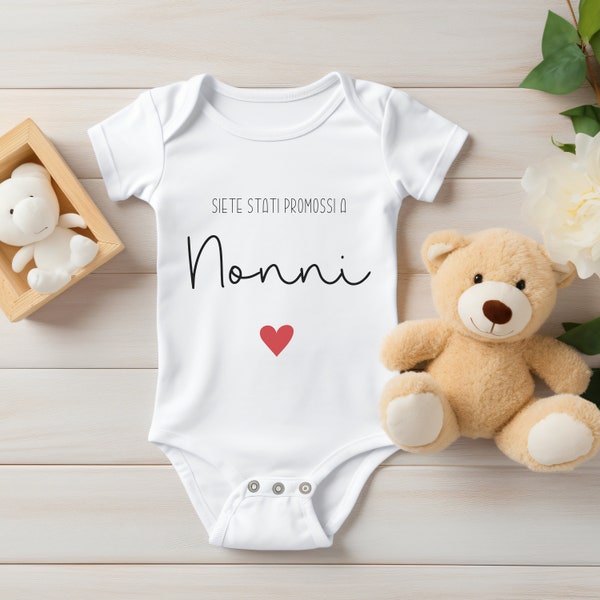 Pregnancy announcement for grandparents in italian, promoted to grandparents baby onesie with print, surprise pregnancy announcement