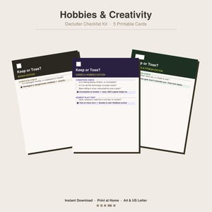 Peut inclure: Un ensemble de trois fiches de contrôle de désencombrement imprimables intitulées Hobbies & Creativity. Les cartes présentent des sections intitulées Keep or Toss, Books Edition, Games & Hobbies Edition et Sports & Fitness Edition avec des listes.