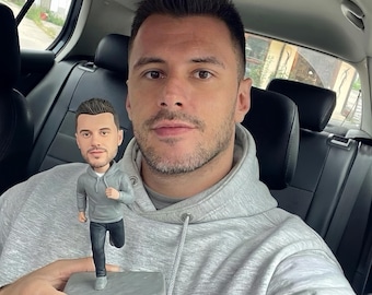 Custom bobblehead with running pose, Personalized Runner Bobbleheads doll, custom boyfriend/husband bobblehead,  Running Man 3D statue