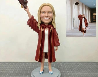 Customized Graduation Bobbleheads Figurine, Graduation gift for daughter, girlfriend/mother clay Bobbleheads, custom 3D statue from photo