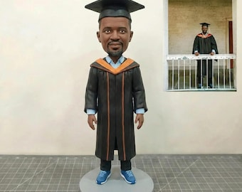 Customized Graduation Bobbleheads Figurine, Personalized bobblehead for son/boyfriend/husband, Unique graduation gift for him, 3D Sculptures