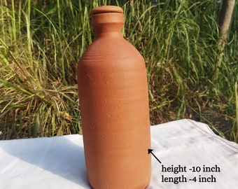 Bouteille d'eau en argile faite main, 1 L/ Gobelet en terre 100 % écologique/ Distributeur d'eau traditionnel indien/ Pichet en terre cuite/ Gobelet en argile