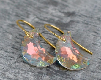 Pendientes con dije de luna, colgantes de cristal de aurora boreal, lunas arcoíris pastel de cristal de Swarovski, regalo celestial, pendientes astrales, regalo para ella